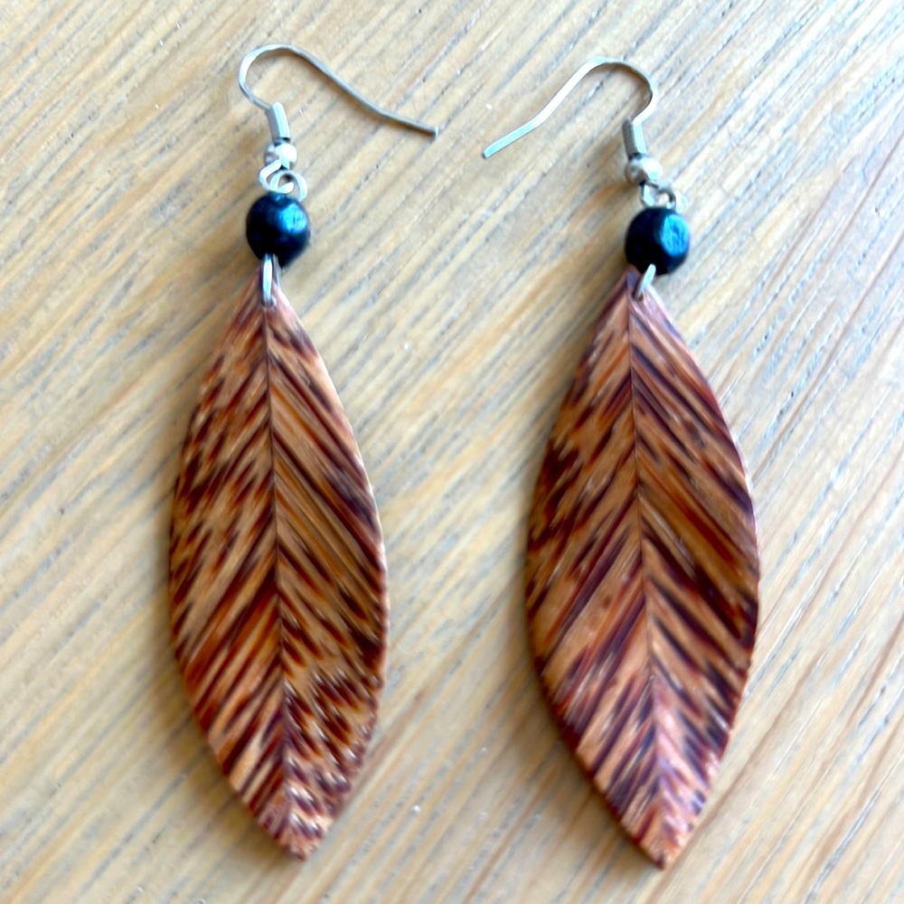 Wood leaf earrings